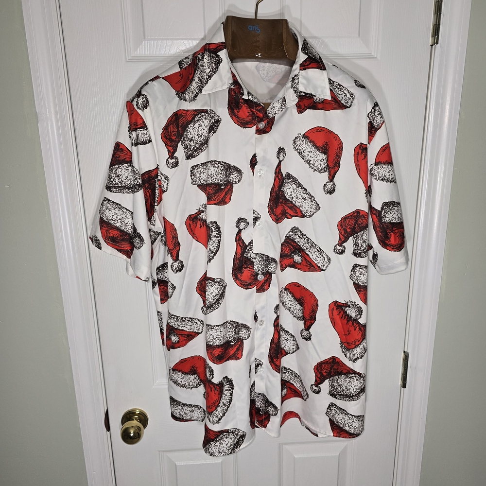 Festive Red and White Men's Santa Hat Jogal Brand XXL SS Shirt